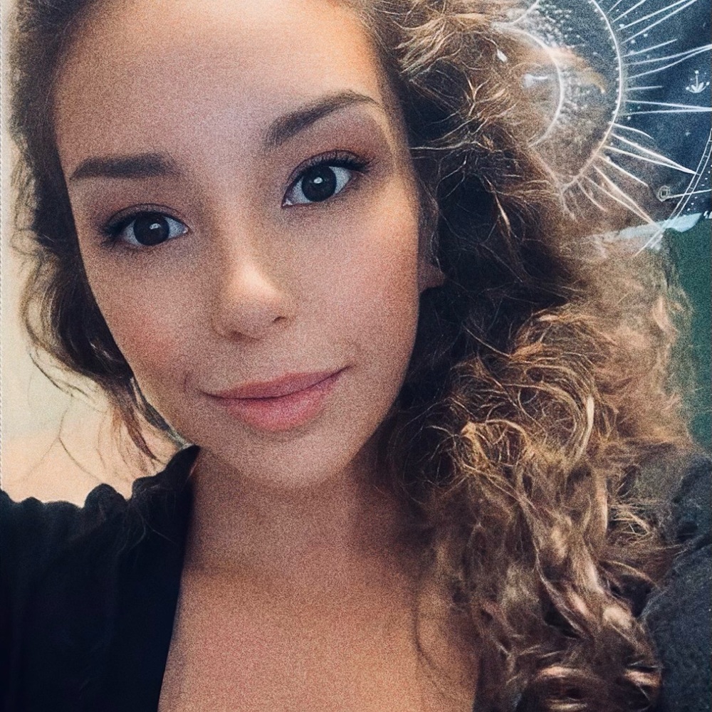 Meet your Posher, Alina